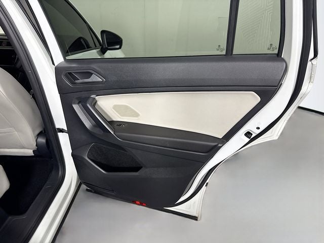 2021 Volkswagen Tiguan 2.0T SE R-Line Black