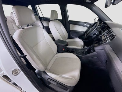 2021 Volkswagen Tiguan 2.0T SE R-Line Black