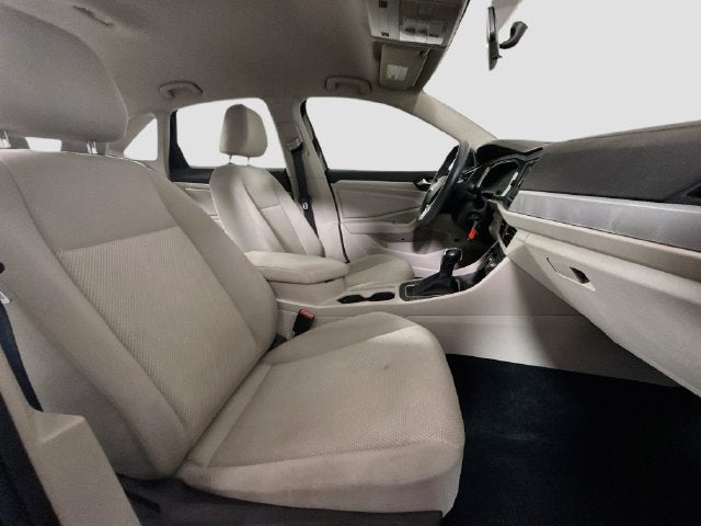 2019 Volkswagen Jetta R-Line