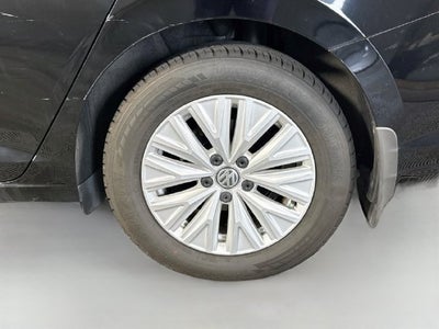 2019 Volkswagen Jetta R-Line
