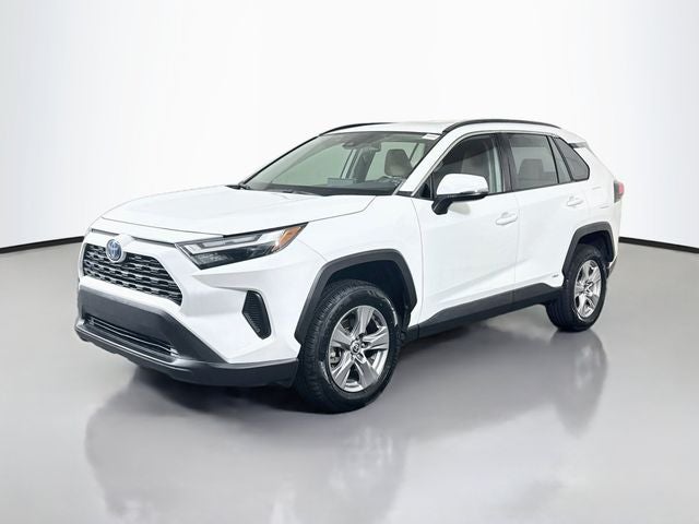 2022 Toyota RAV4 Hybrid XLE