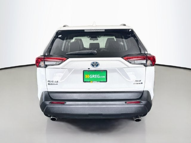 2022 Toyota RAV4 Hybrid XLE