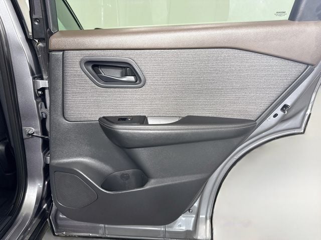 2022 Nissan Rogue S