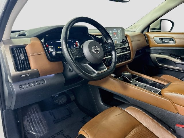 2022 Nissan Pathfinder Platinum