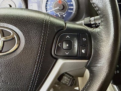 2017 Toyota Sienna XLE 8 Passenger
