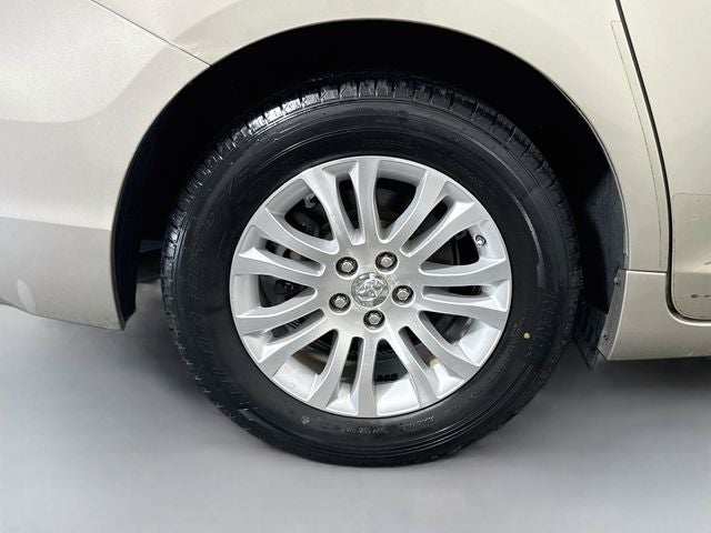 2017 Toyota Sienna XLE 8 Passenger