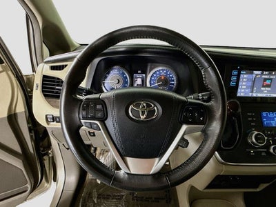 2017 Toyota Sienna XLE 8 Passenger
