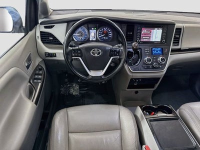 2020 Toyota Sienna XLE 8 Passenger