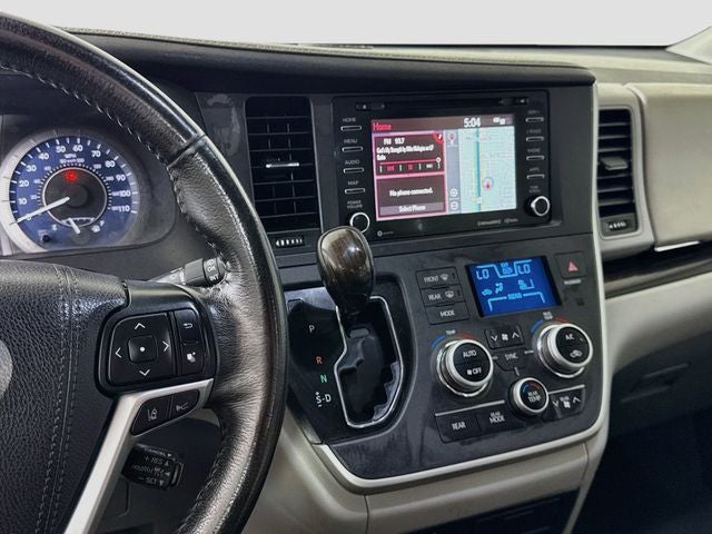 2020 Toyota Sienna XLE 8 Passenger