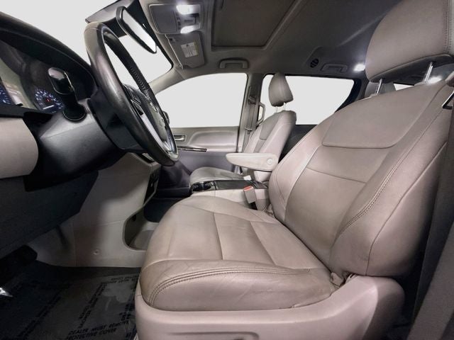 2020 Toyota Sienna XLE 8 Passenger
