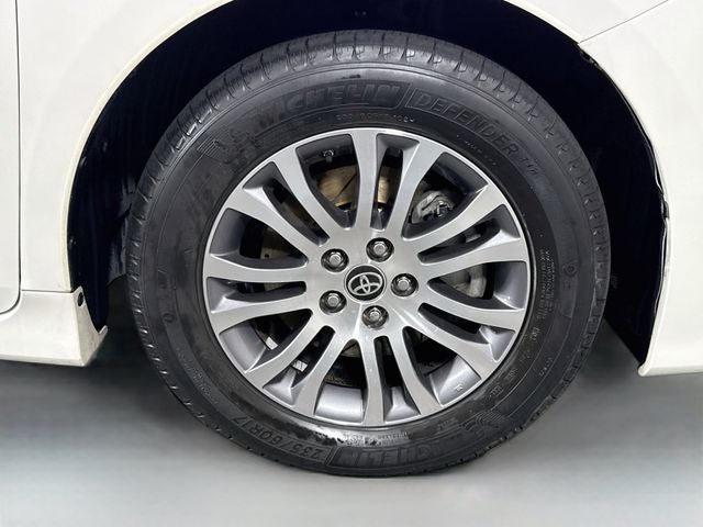 2020 Toyota Sienna XLE 8 Passenger