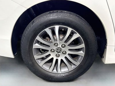 2020 Toyota Sienna XLE 8 Passenger