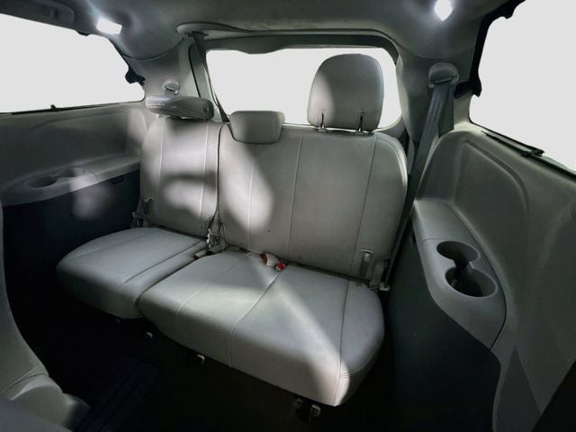 2020 Toyota Sienna XLE 8 Passenger