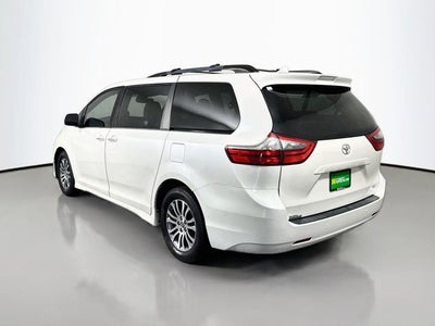 2020 Toyota Sienna XLE 8 Passenger