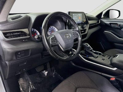 2020 Toyota Highlander LE