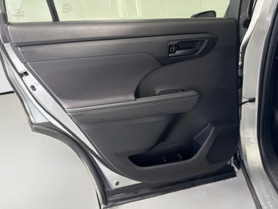 2020 Toyota Highlander LE