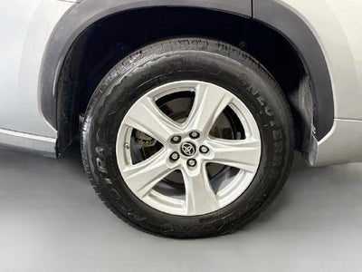 2020 Toyota Highlander LE