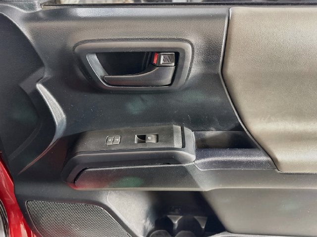 2017 Toyota Tacoma SR