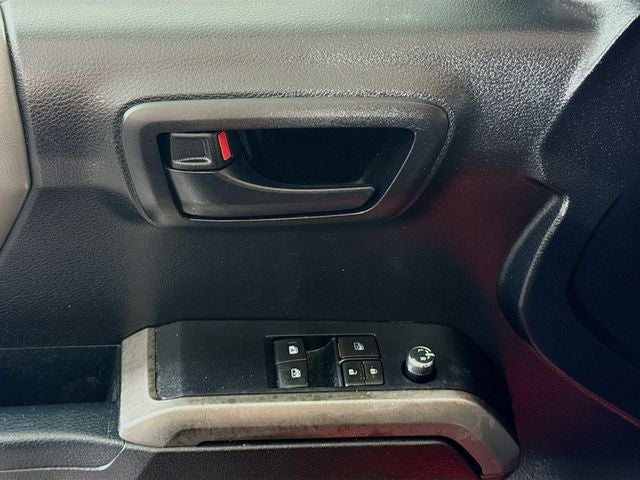 2017 Toyota Tacoma SR5 V6