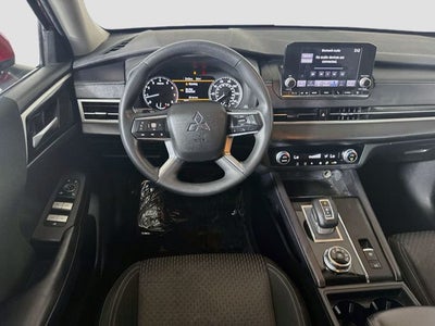 2022 Mitsubishi Outlander ES