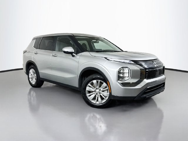 2025 Mitsubishi Outlander ES