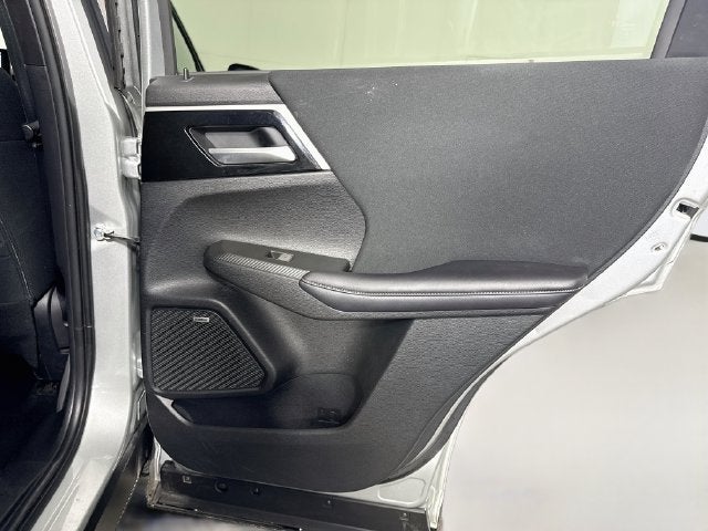 2025 Mitsubishi Outlander ES