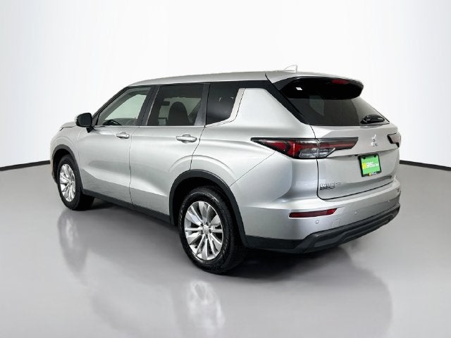 2025 Mitsubishi Outlander ES