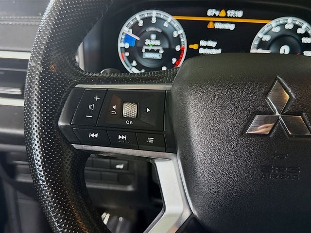 2022 Mitsubishi Outlander SE