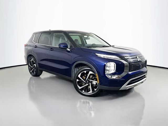 2022 Mitsubishi Outlander Black Edition