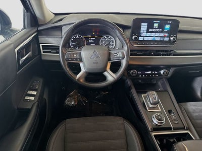 2022 Mitsubishi Outlander Black Edition