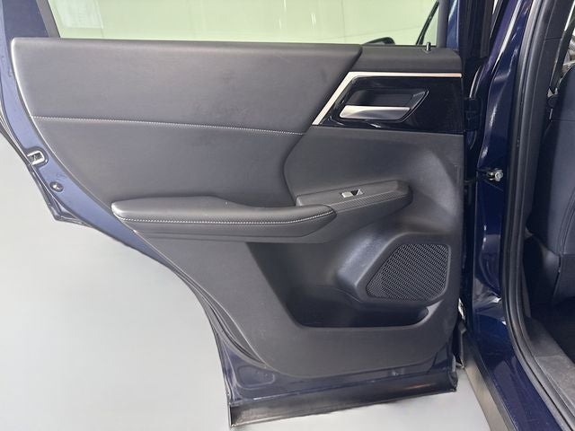 2022 Mitsubishi Outlander Black Edition