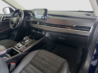 2022 Mitsubishi Outlander Black Edition