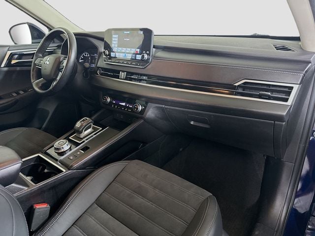 2022 Mitsubishi Outlander Black Edition