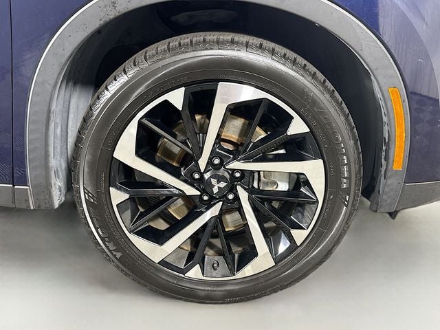 2022 Mitsubishi Outlander Black Edition