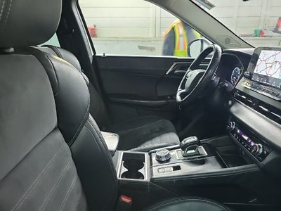 2023 Mitsubishi Outlander SE