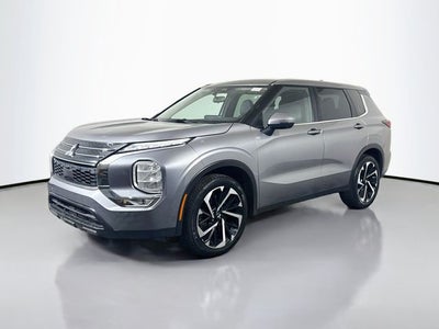 2022 Mitsubishi Outlander SE