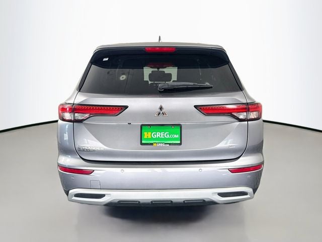 2022 Mitsubishi Outlander SE