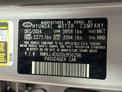 2025 Hyundai Elantra SE