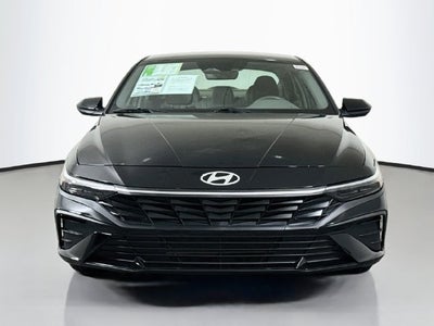 2024 Hyundai Elantra SE