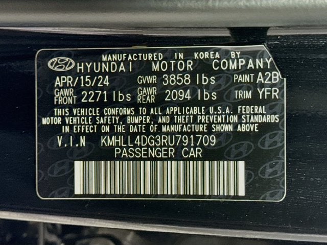2024 Hyundai Elantra SE