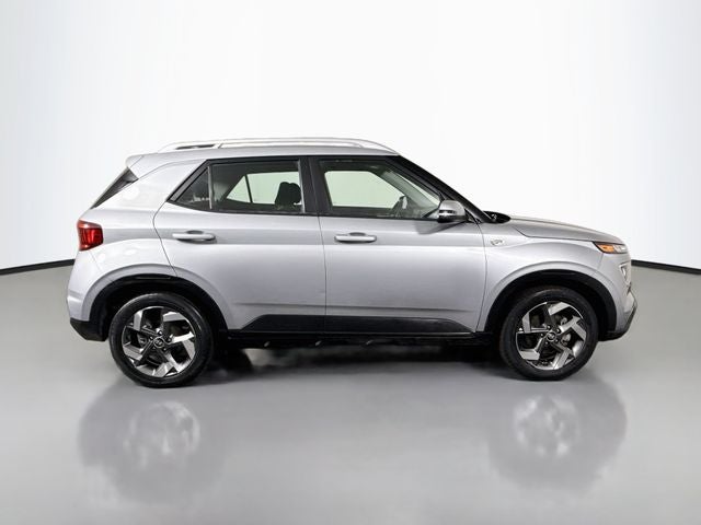 2022 Hyundai Venue SEL