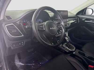 2022 Kia Seltos EX