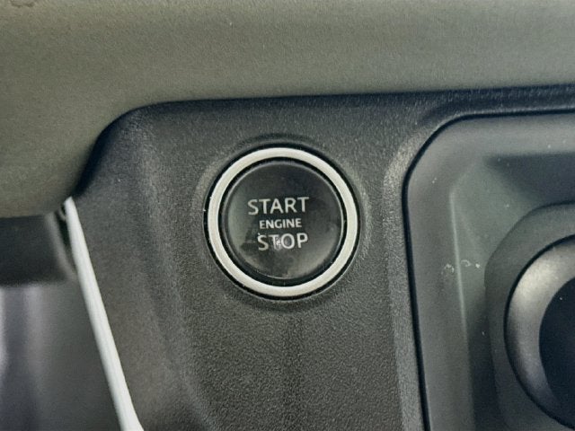 2020 Land Rover Defender 110 SE