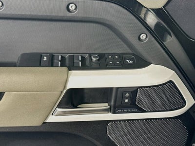 2020 Land Rover Defender 110 SE