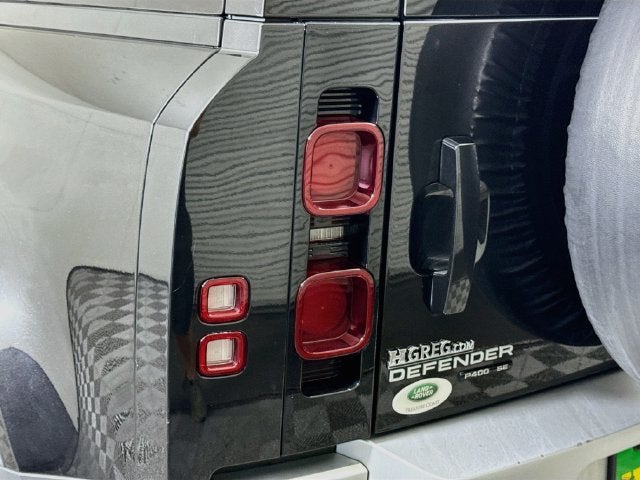 2020 Land Rover Defender 110 SE