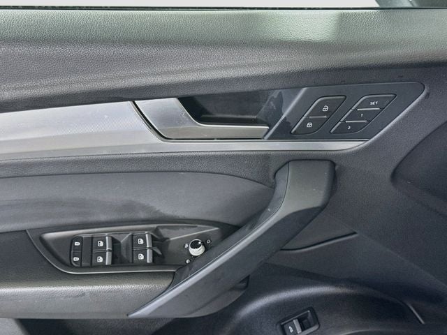 2025 Audi Q5 45 S line Premium quattro