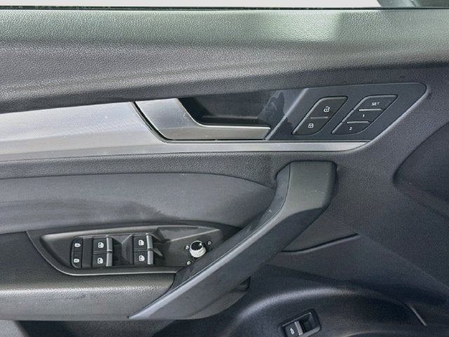 2025 Audi Q5 45 S line Premium quattro