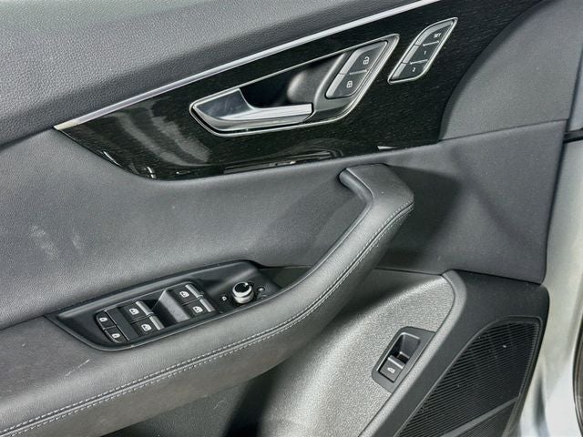 2024 Audi Q7 45 Premium Plus quattro