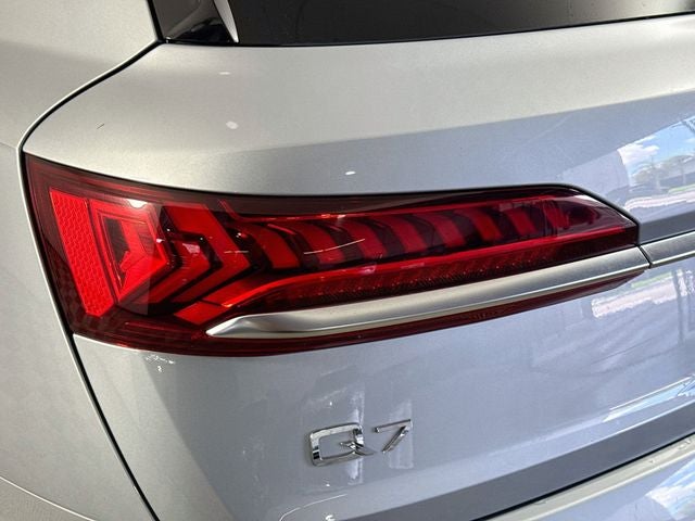 2024 Audi Q7 45 Premium Plus quattro