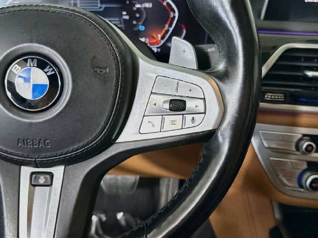 2022 BMW 7 Series 740i